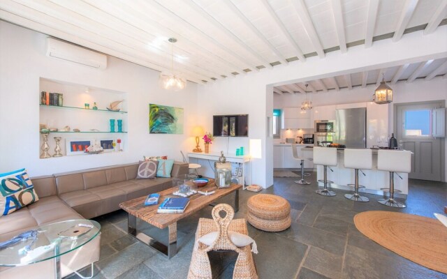 Villa Arades Sifnos with Private Pool