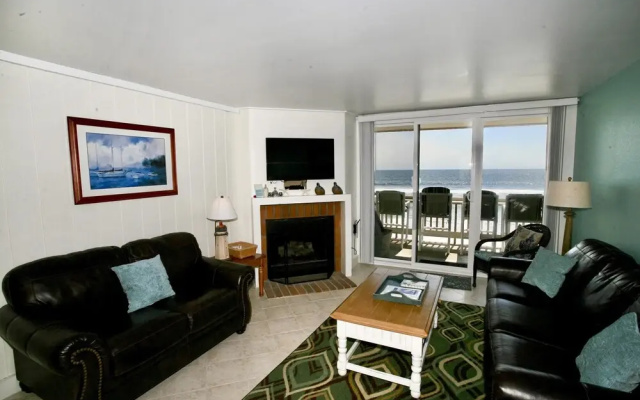 D20 - Beachfront Delight - 2 Br Condo