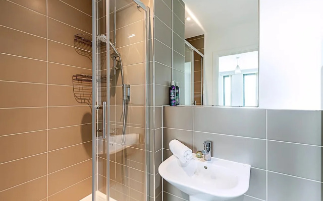 Stepney Green City Apartment