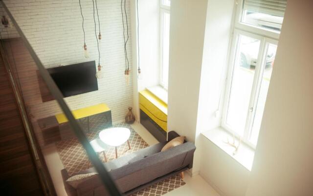 Zeus Design Loft Apartments