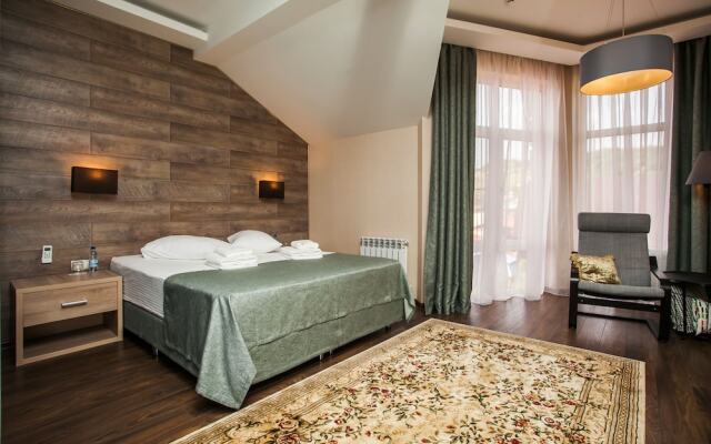 Zhemchug Village Hotel