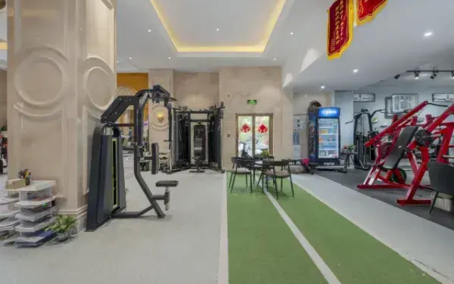 Vienna International Hotel Xinyang Yangshan New District Branch