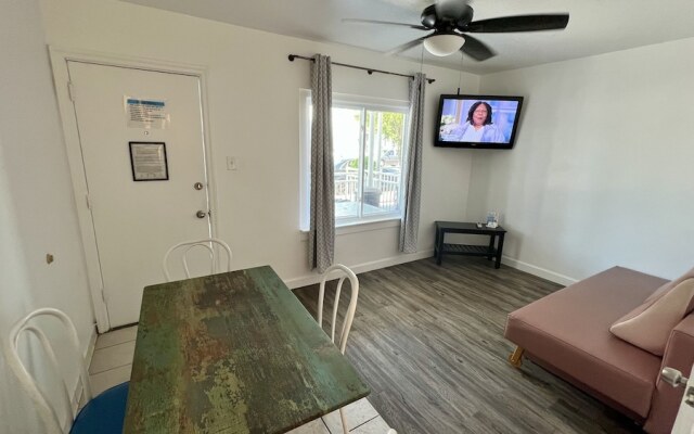 Riviera Resorts & Suites