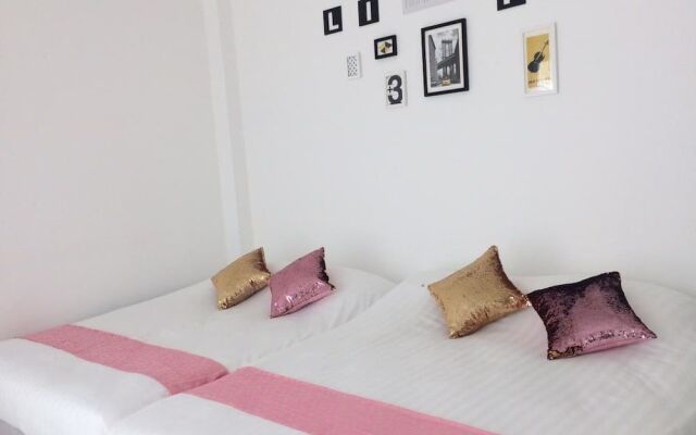 @CHAIN Pool Villa