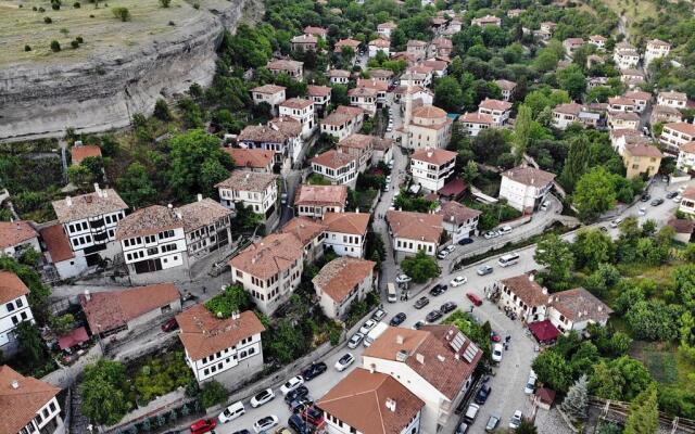 Avcıoğlu Konak Otel