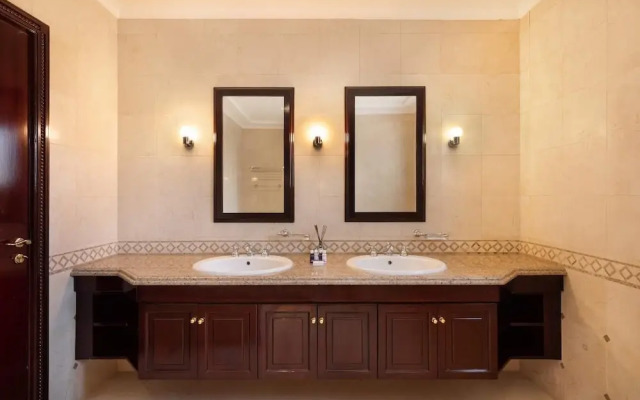 Manzil-6BR Lux Villa with Pvt Pool