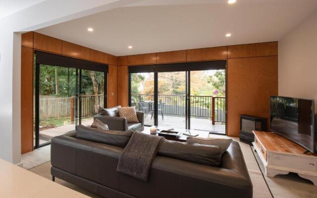 Springbrook25 Pet friendly House
