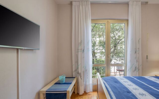 Apartment Daria Como 40512