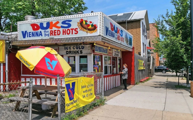 Comfort 2BR - Erie 1R