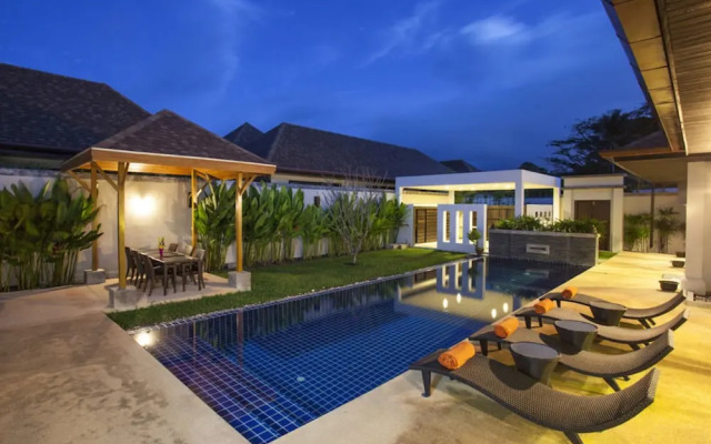 Exotic Boutique 4BR Pool Villa Toya