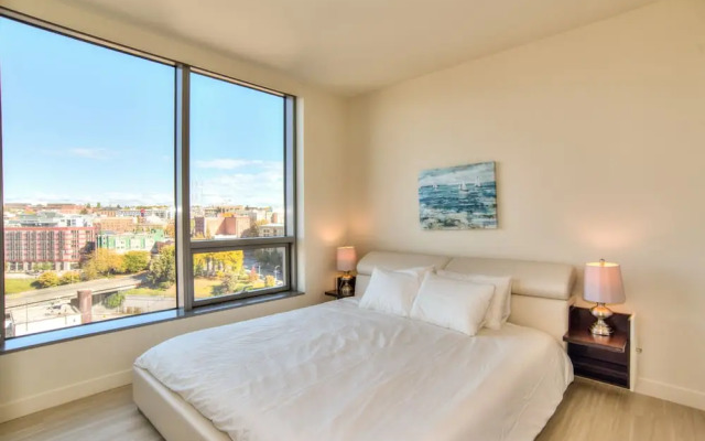 Pelicanstay in Pioneer Square