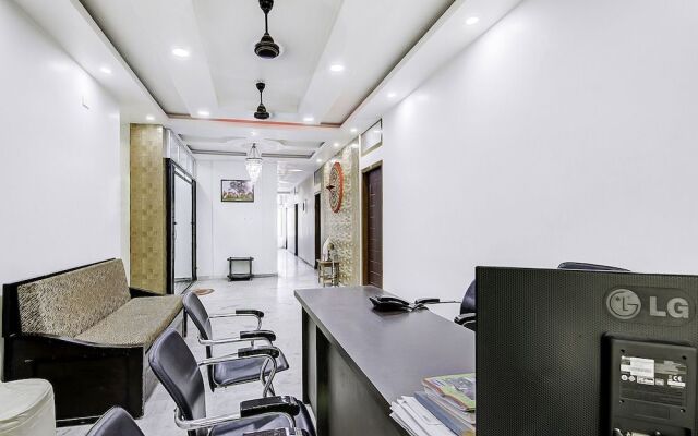 OYO 10572 Kalpataru Guest House