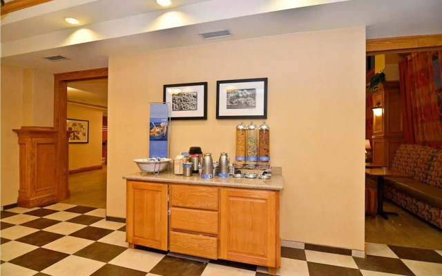 Hampton Inn & Suites Nacogdoches