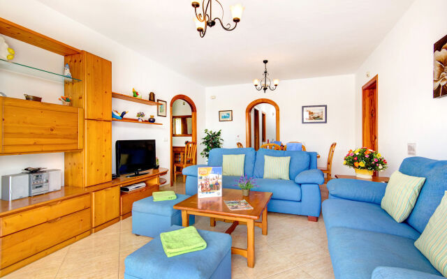Villa Roser