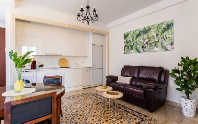 Green - Apartments Giralda