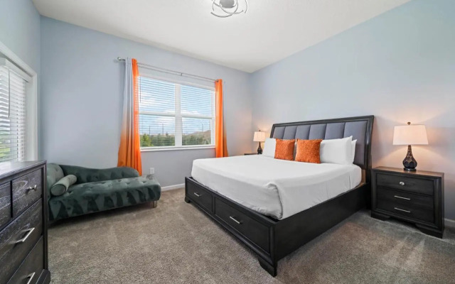 1151 Drop Lane