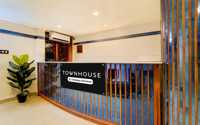 Super Townhouse Green Field Stadium Karyavattom