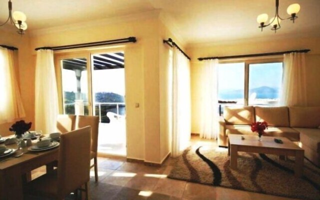 Royal Heights Adabuku 3 Bedrooms Villa