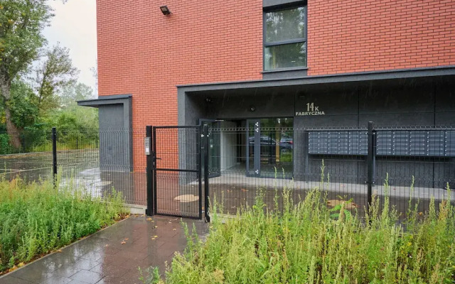 Studio Wrocław Fabryczna by Renters