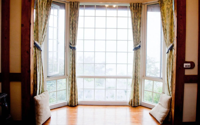 The Cotswolds Villa