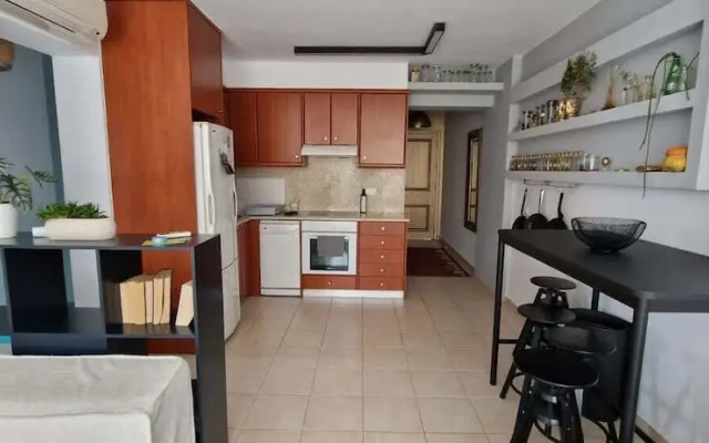 Villa Elias 1BR Upper Apt with Pool