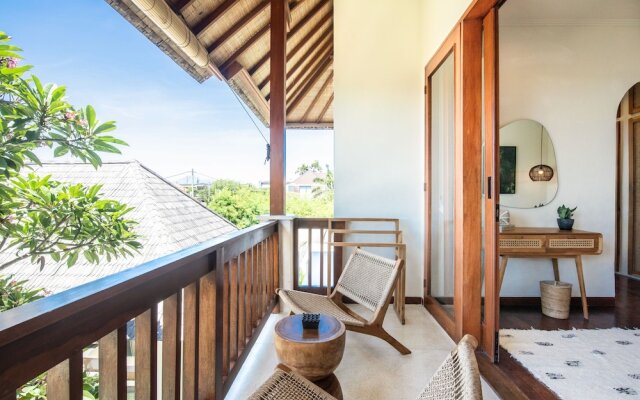 Canggu 400m Tobeach Escape 4br Designer Villa