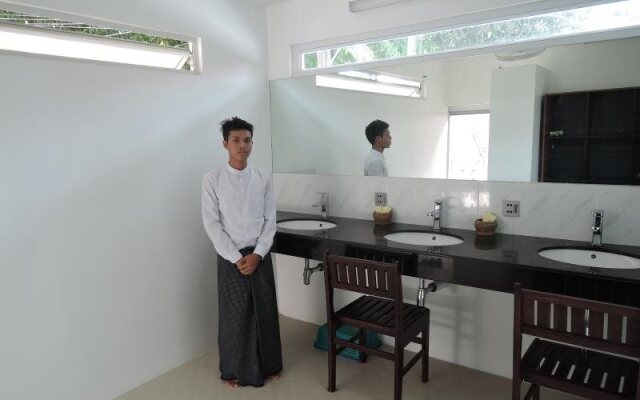 Aye Chan Thar Hotel
