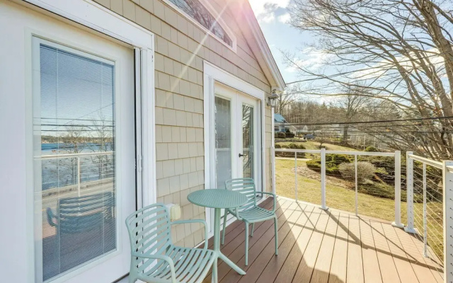 Steps to Beach: Lake-view Laconia Getaway!
