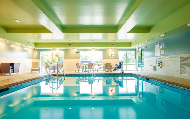 Holiday Inn Express & Suites Eagan - Minneapolis Area by IHG