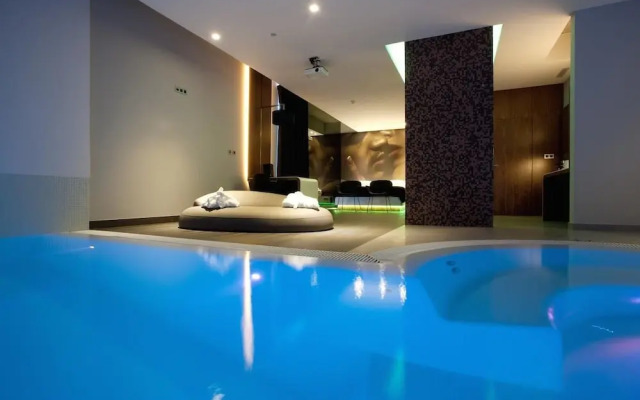 Mood - Private Suites