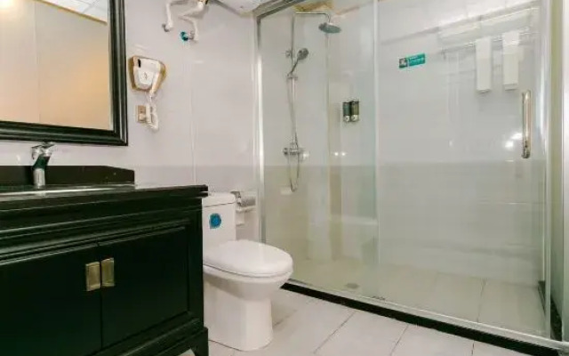 Shunxin Holiday Hotel (Luding Hailuogou Branch)