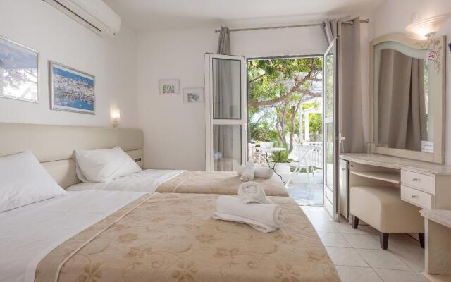 Vista Vaios Rooms & Studios Pension