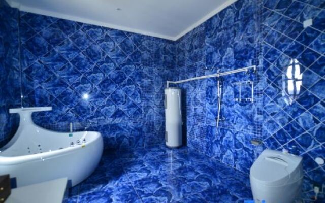 Blue Peacock Hotel