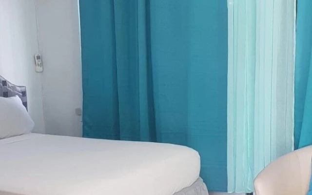 Gated Studio By The Pavillian Mall Near US Embassy Liguanea Kingston