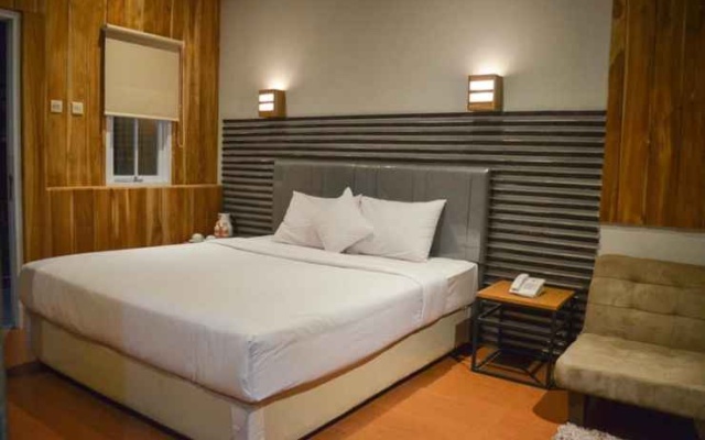 Meliala Express Cilaki – Guest Rooms – Bandung
