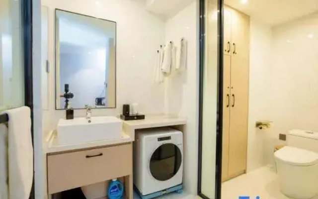 Yixinchengju Service Apartment (Luoyang Municipal Government Quanshun 186)