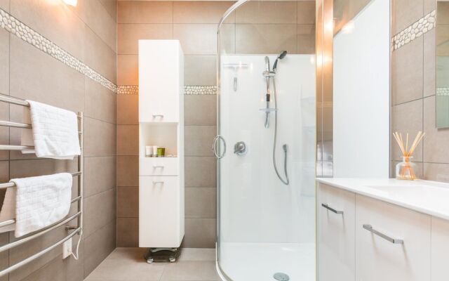 Apollo Luxury 3 Bedroom House