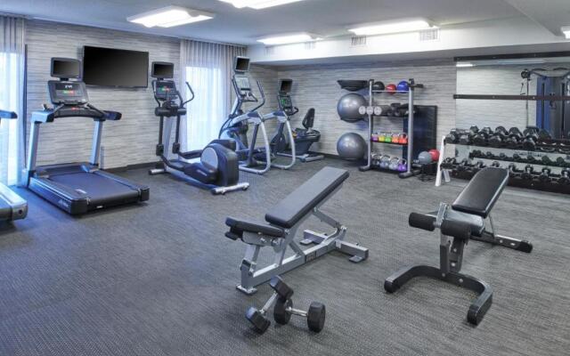 Courtyard by Marriott Detroit Troy