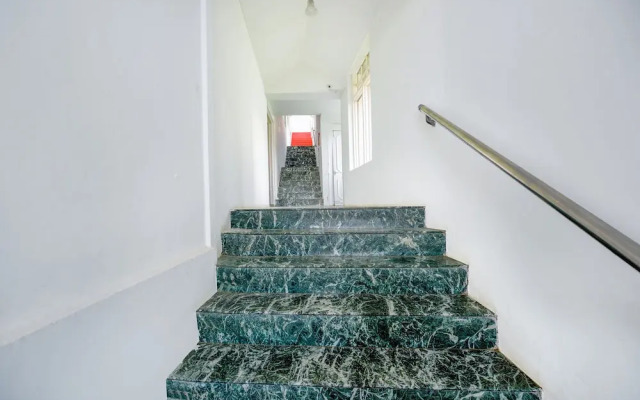 Fabhotel Prime The Himalayan View Resort