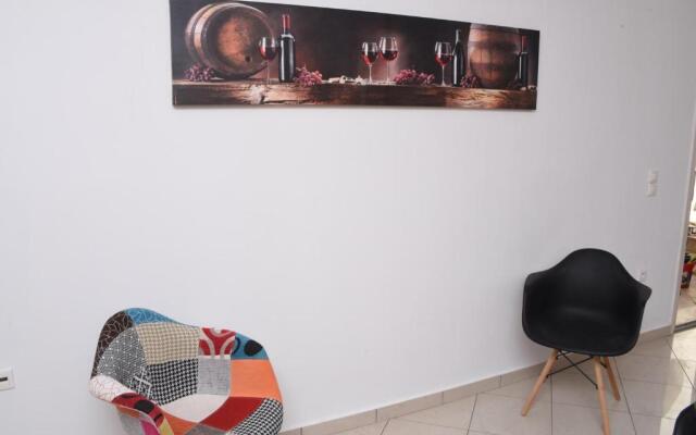 Little Yard Studios & Apartments #1