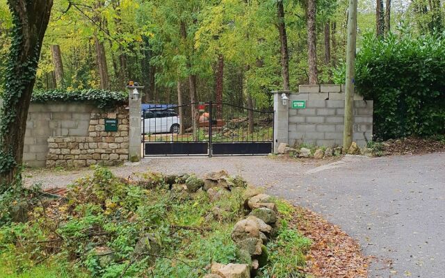 Chalet With 2 Bedrooms in Saint-genest-de-beauzon, With Wonderful Mountain View, Enclosed Garden and Wifi - 40 km From the Slopes