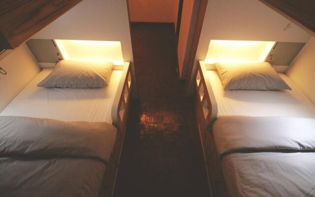 The Hive Hatyai Hostel