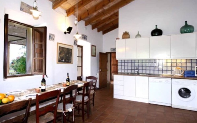 106644 - Villa in Sa Pobla