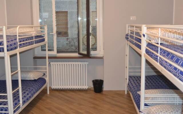 Gloria Hostel