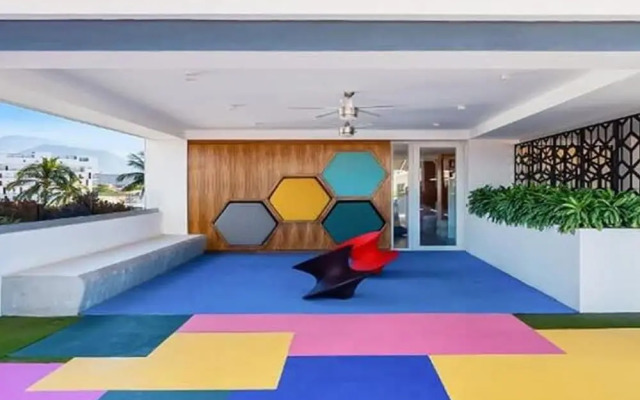 Zoho Skies Amazing View Sleeps 6