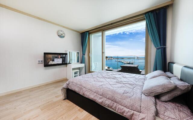 Yangyang Flora Pension