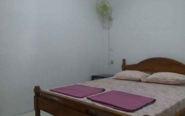 The Westerners Homestay – Guest Rooms – Surakarta