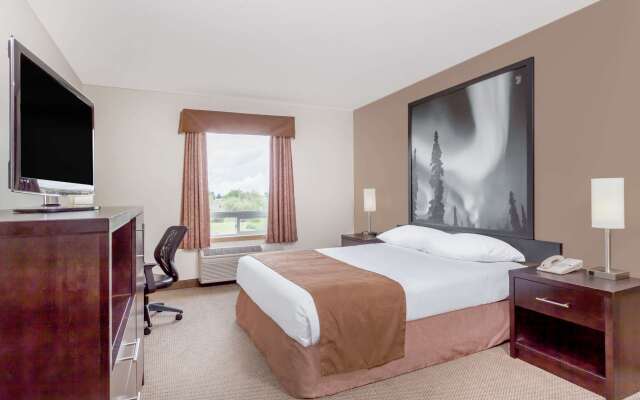 Super 8 by Wyndham Prince Albert