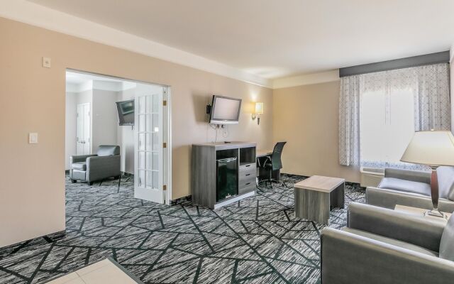 La Quinta Inn And Suites Granbury