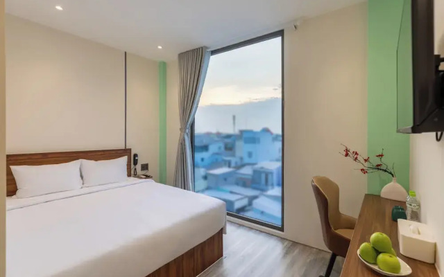 V'Luna Hotel - Managed by THM